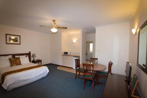 Tree Top Walk Motel - Accommodation Brisbane 4