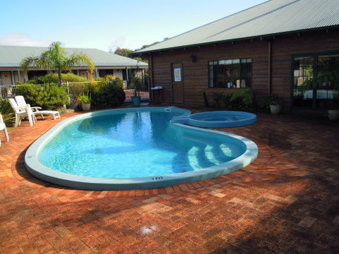 Tree Top Walk Motel - Accommodation Brisbane 1