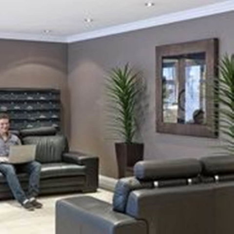 Mont Clare Boutique Apartments - Accommodation Brisbane 3