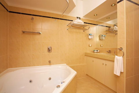 Quest Savoy - Accommodation Brisbane 4