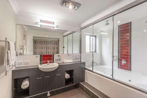 Platinum International - Accommodation Brisbane 3