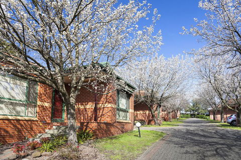 Mount Waverley Townhouses - Accommodation Brisbane 2