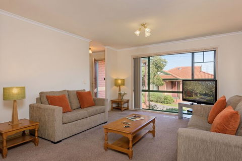 Mount Waverley Townhouses - Accommodation Brisbane 5