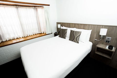 Bay Hotel Apartments - Accommodation Brisbane 6