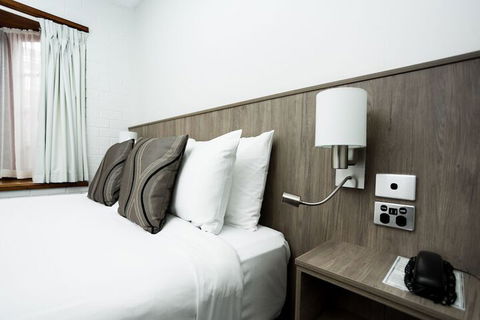 Bay Hotel Apartments - Accommodation Brisbane 4