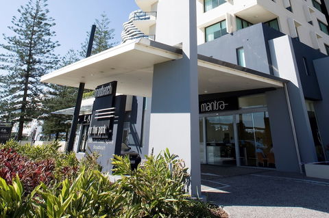 Mantra Broadbeach On The Park - Accommodation Brisbane 1