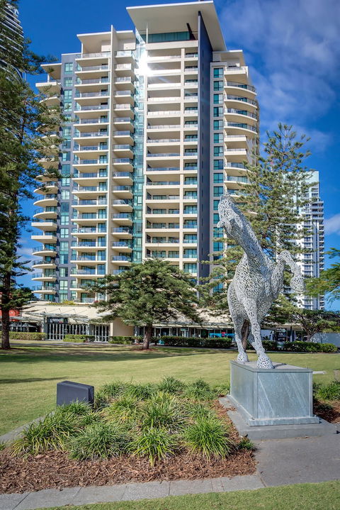 Mantra Broadbeach On The Park - Accommodation Brisbane 0