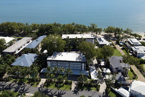 Agincourt Beachfront Apartments - Accommodation Brisbane 1