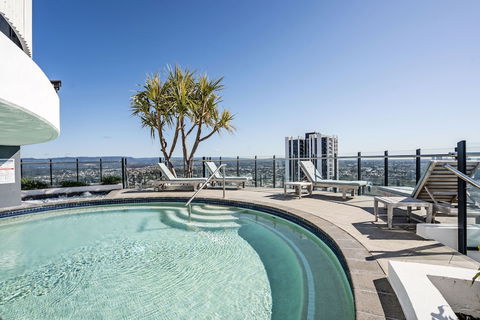 The Wave Resort - Accommodation Brisbane 1