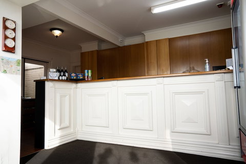 Admiralty Inn - Accommodation Brisbane 1