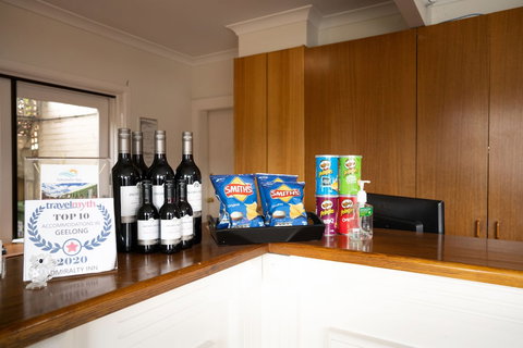Admiralty Inn - Accommodation Brisbane 3