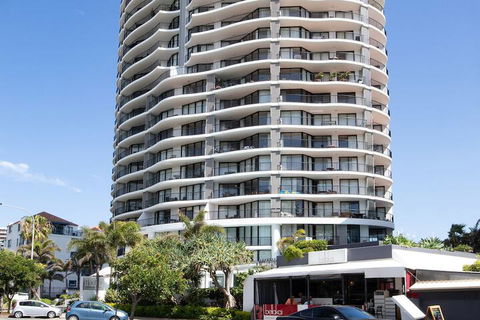 Mantra Coolangatta Beach - Accommodation Brisbane 1