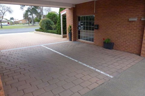 Colonial Motor Inn Bairnsdale - Accommodation Brisbane 3