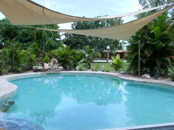 Territory Manor Motel & Caravan Park - Accommodation Brisbane 1