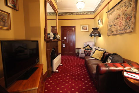 The Grand On Macfie - Accommodation Brisbane 2
