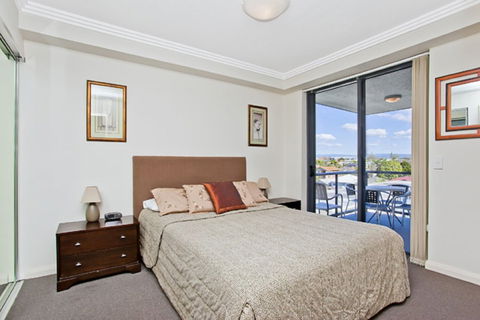 Aqualine Apartments - Accommodation Brisbane 3