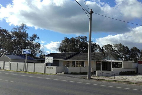 Donald Riverside Motel - Accommodation Brisbane 2