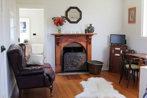 Wines For Joanie Cottage - Accommodation Brisbane 7