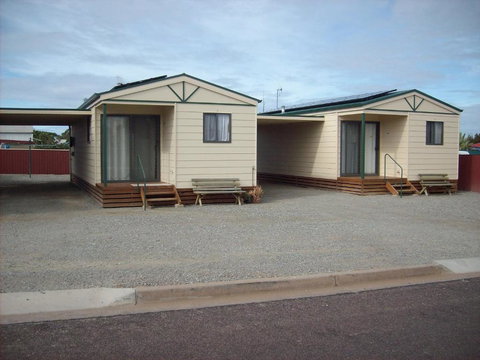 Jackos Holiday Cabins - Accommodation Brisbane 4