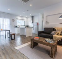 Island Quarters - Accommodation Brisbane