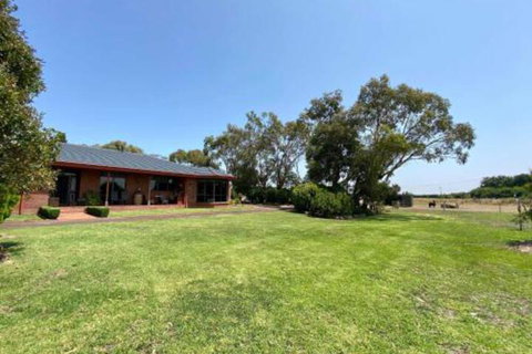 Jacaranda Wey B & B - Accommodation Brisbane 2