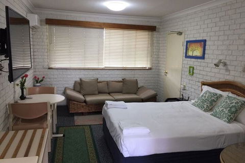 Holland Park Motel - Accommodation Brisbane 4