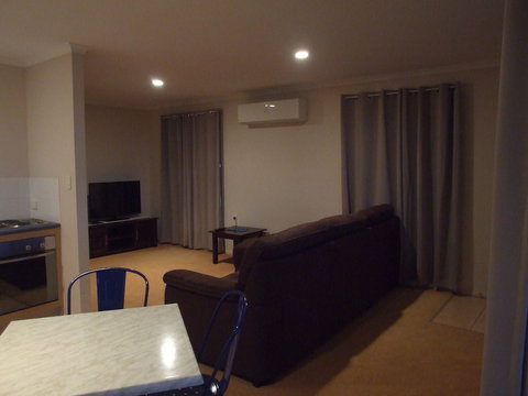 Lake Barra Cottages - Accommodation Brisbane 5