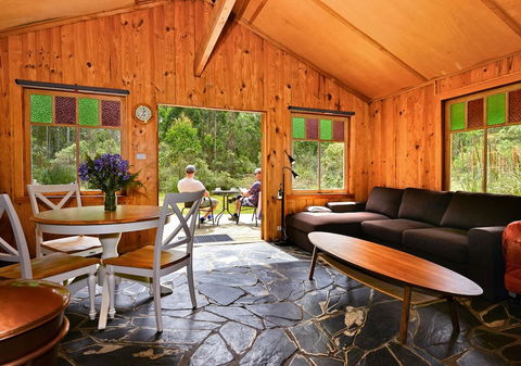 Saintys Creek Cottage - Accommodation Brisbane 5