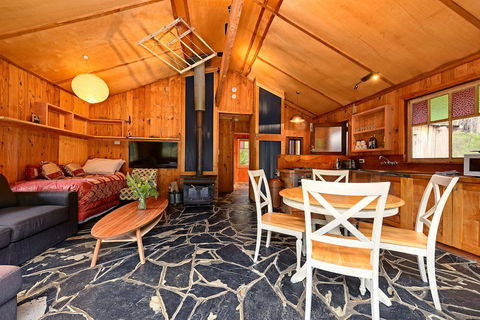 Saintys Creek Cottage - Accommodation Brisbane 6