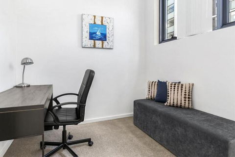 Astra Apartments Liverpool - Accommodation Brisbane 2