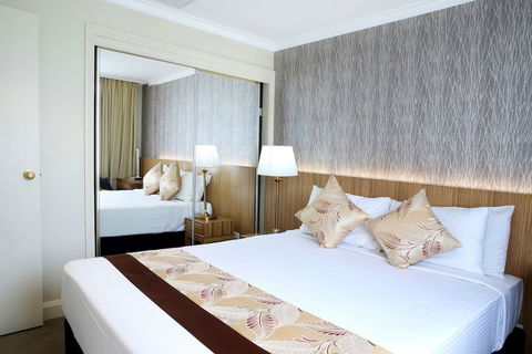Best Western Plus Hotel Diana - Accommodation Brisbane 0