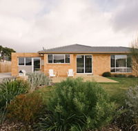 Waterfront Holiday Home Esplanade 54 - Accommodation Brisbane