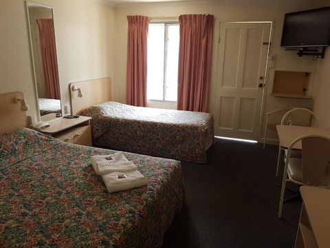 Mid Coast Motor Inn - Accommodation Brisbane 1