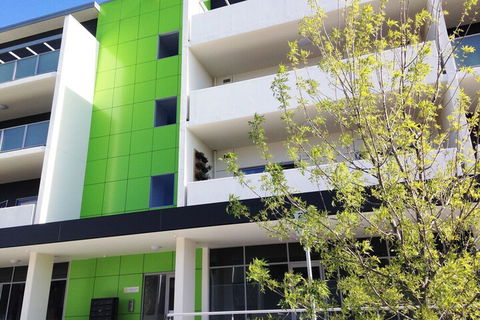 Ivy & Roses Boutique Apartments - Accommodation Brisbane 4