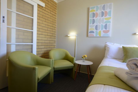 Sea Lake Motel - Accommodation Brisbane 4