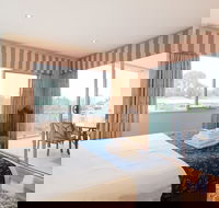 Spinnakers by Rockingham Apartments - Accommodation Brisbane