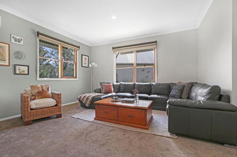 Country House Retreat - Accommodation Brisbane 3