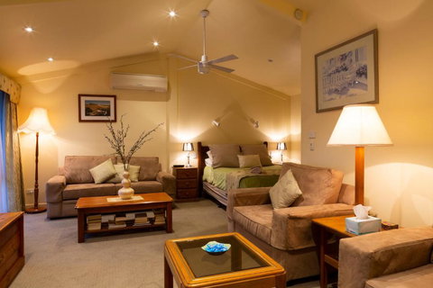 Courtsidecottage Bed & Breakfast - Accommodation Brisbane 4