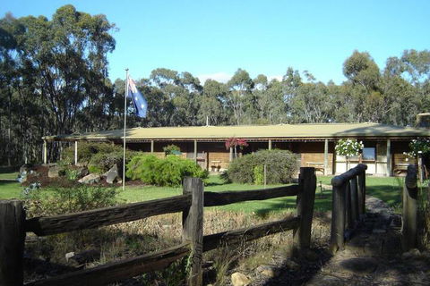 Gunyah Valley Retreat - Accommodation Brisbane 4
