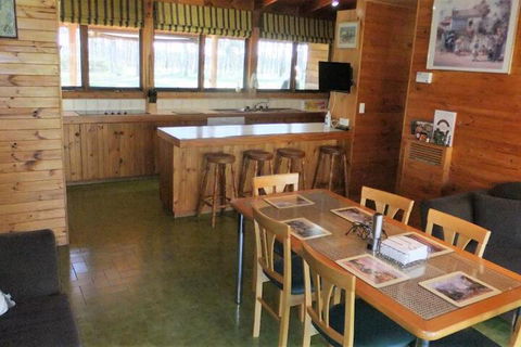 Gunyah Valley Retreat - Accommodation Brisbane 6