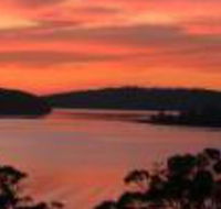 A Lakehouse Escape - Accommodation Brisbane