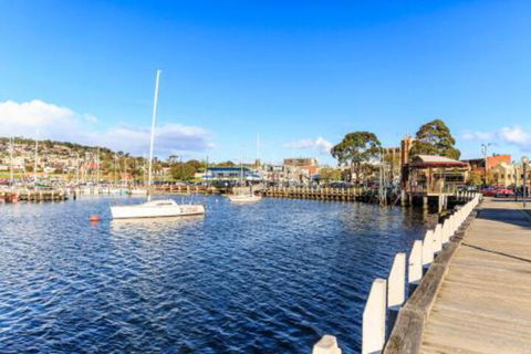 Bellerive Marina View Apartments NO 27 - Accommodation Brisbane 5