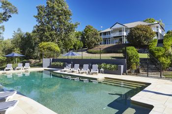 Hamptons Hinterland Retreat - Accommodation Brisbane 0