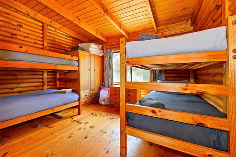 Cloudy Bay Cabin - Accommodation Brisbane 5