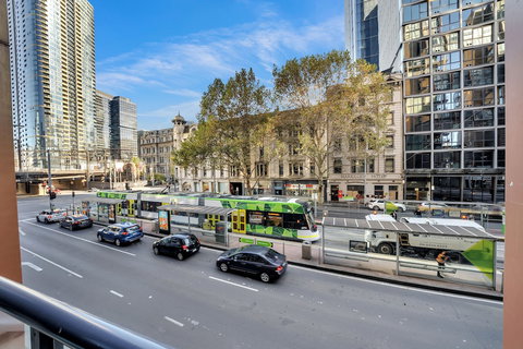 All On Flinders - Accommodation Brisbane 3