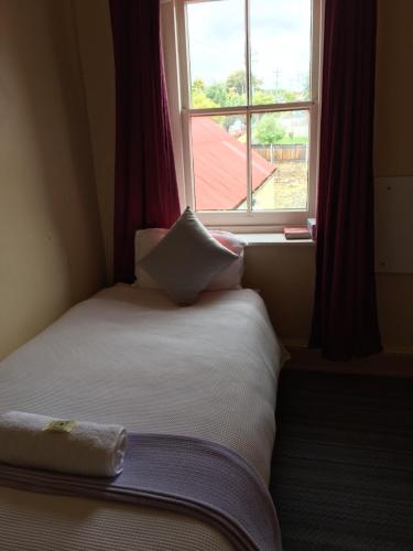 Royal Hotel Cooma - Accommodation Brisbane 1