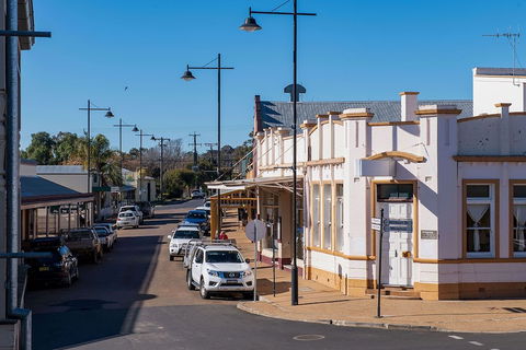 Prince Of Wales Motel - Accommodation Brisbane 1