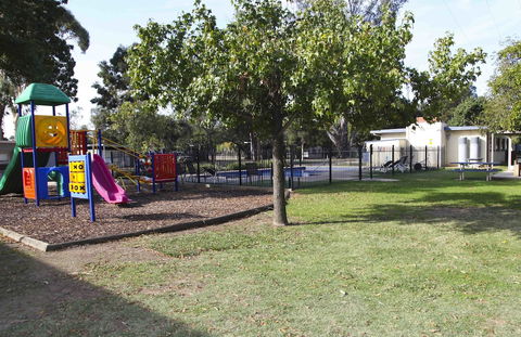 Nagambie Caravan Park & Motel - Accommodation Brisbane 3