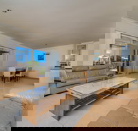 Seafront Unit 50 - Accommodation Brisbane