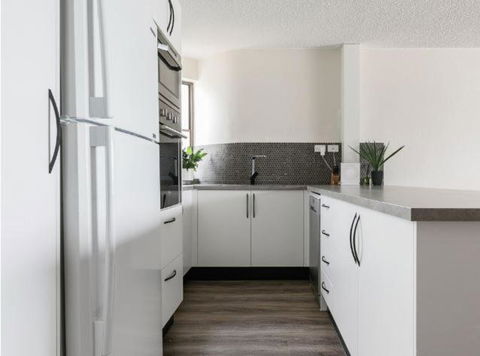 Alex Headland Beachfront - Accommodation Brisbane 1